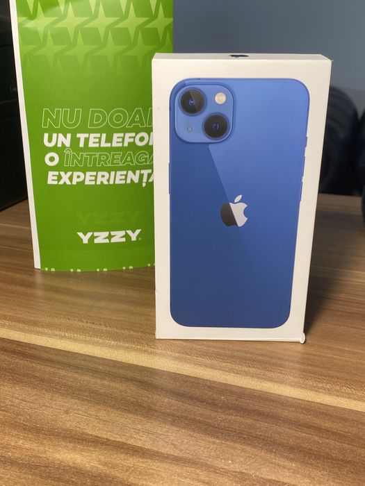 iPhone 13 • 128 GB • Blue