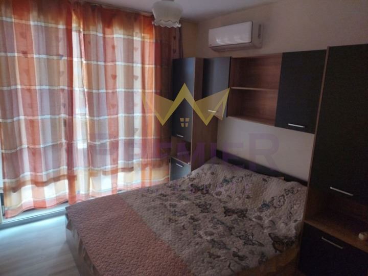 Дава се под наем Двустаен апартамент в Варна, м-т Траката - 60 кв.м за 700 € - Снимка #1