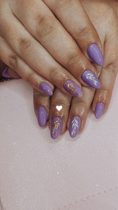 Locuri libere, manichiura