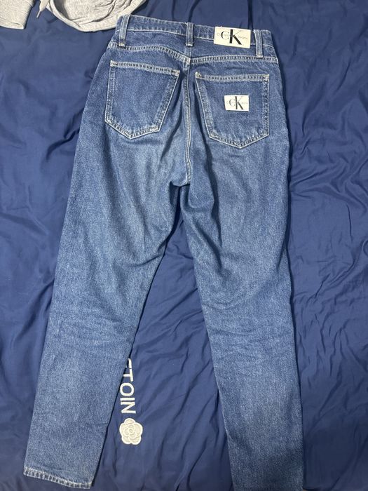 Продам джинсы  calvin klein