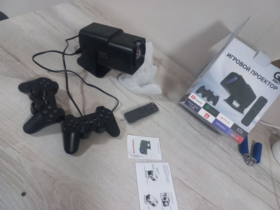 Проектор продам новый 38000