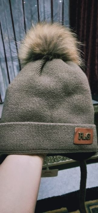 Продам шапку . Новая.