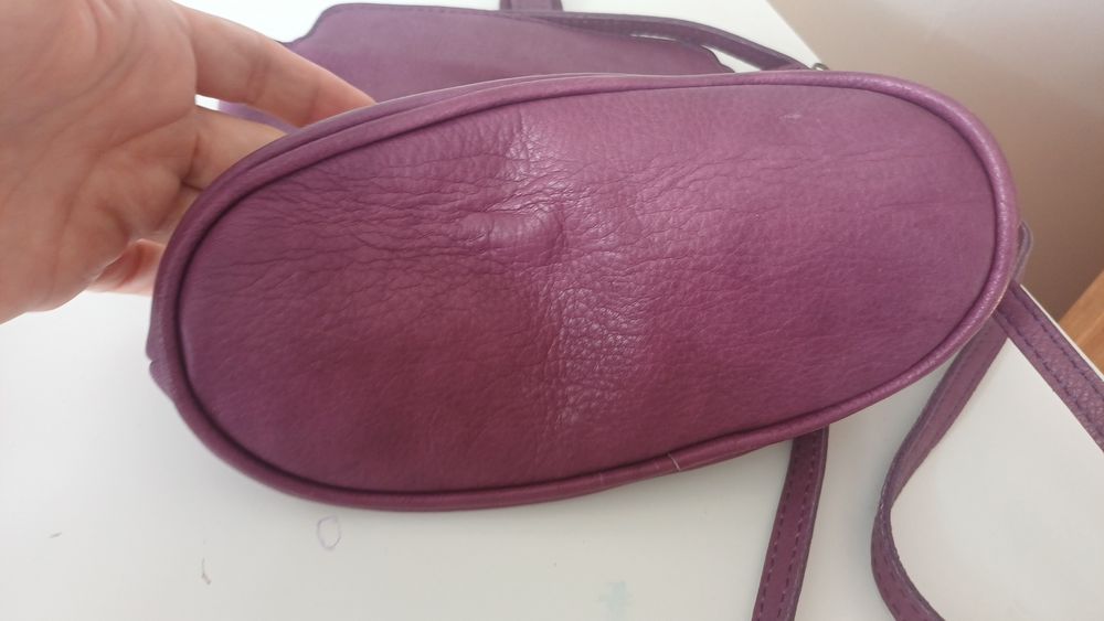 Лилава чанта естествена кожа