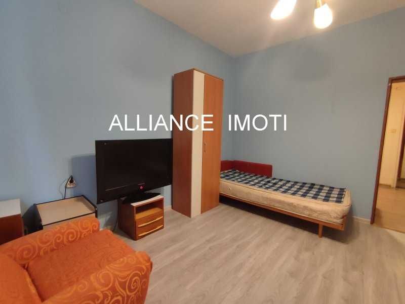 Дава се под наем Четиристаен апартамент в София, Лозенец - 110 кв.м за 714 € - Снимка #9