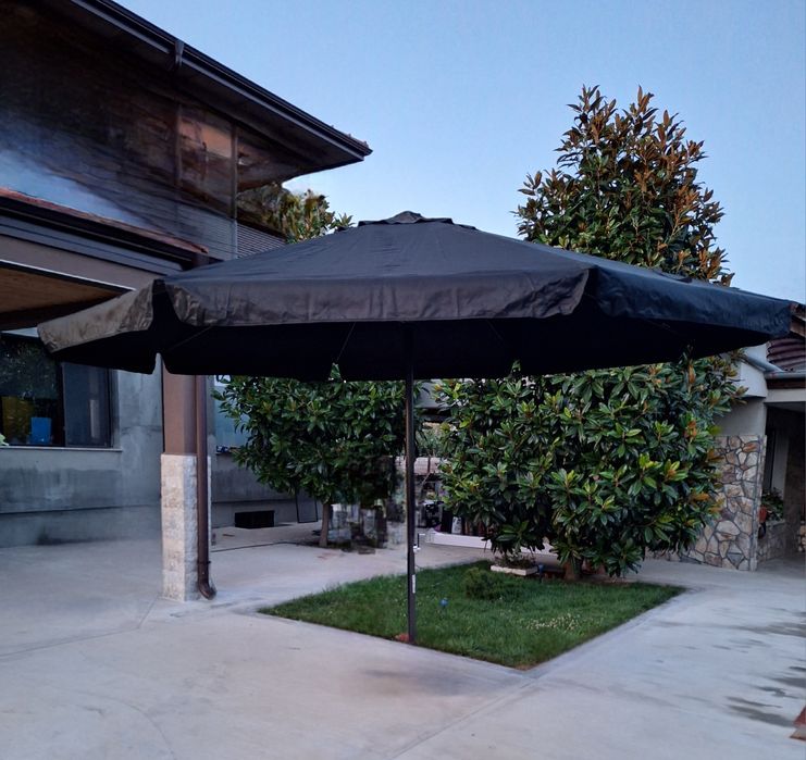 Градински чадъри (диаметър 387см и 290см)