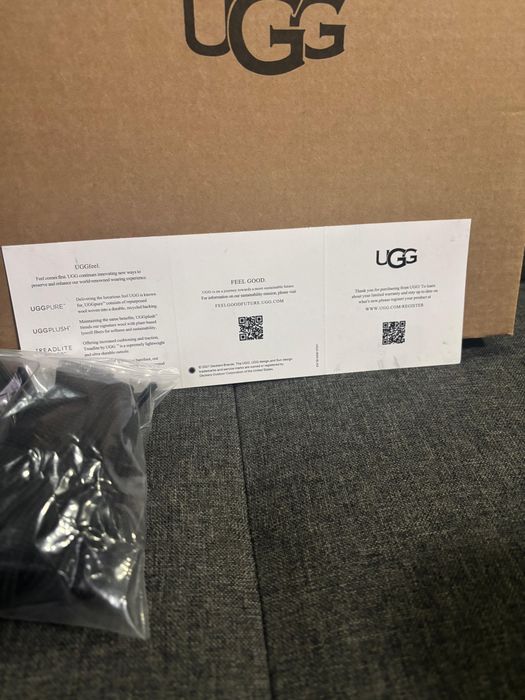 UGG Lowmel Negru