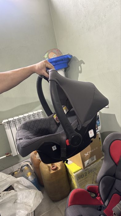 Продам авто люльку автолюльку