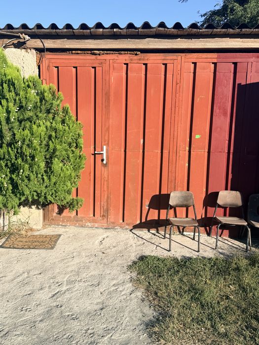 Apartament 2 camere cu garaj-(Negociabil)