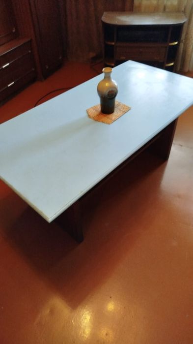 Продам б/у столы