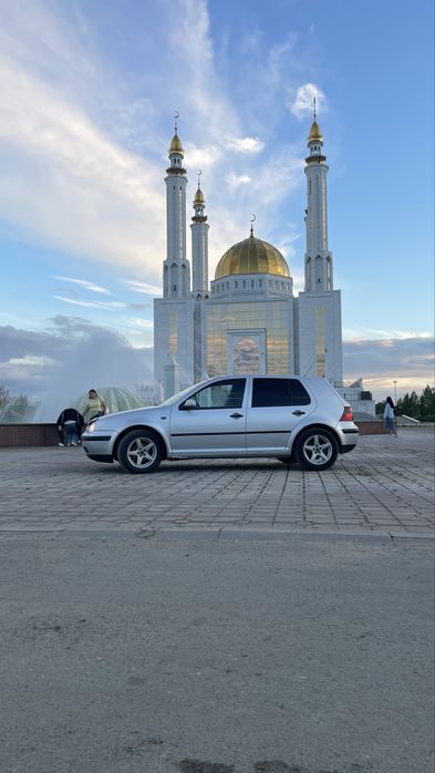 Гольф 4 очень в хорошем состояние