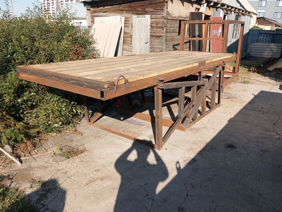 Столы каменщика новые