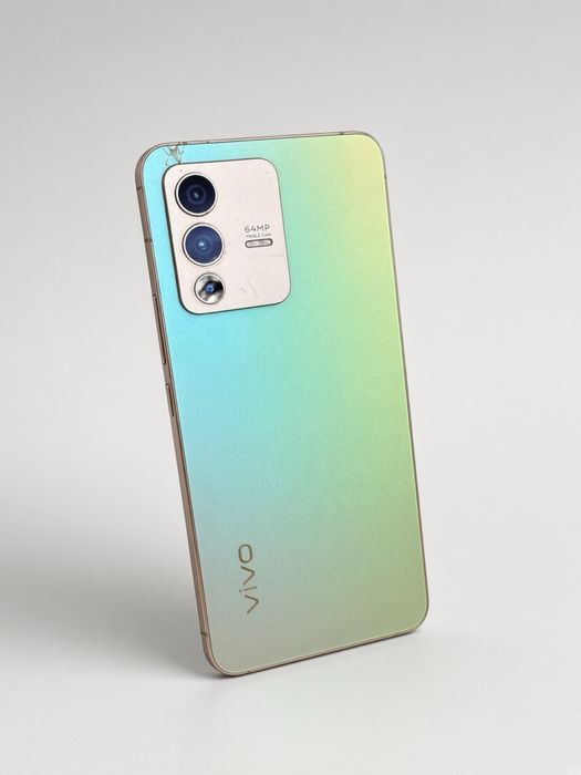 Продам VIVO V23 5g