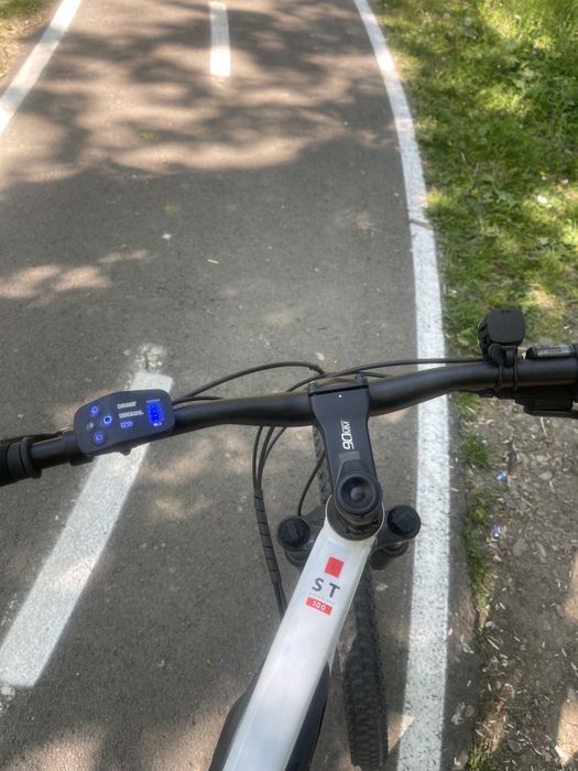Vând bicicleta electrica Rockrider E-ST100