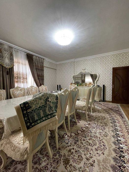 ПРОДАЁТСЯ 4-комнатная квартира в Алмазарском районе 4/1/5 145м2