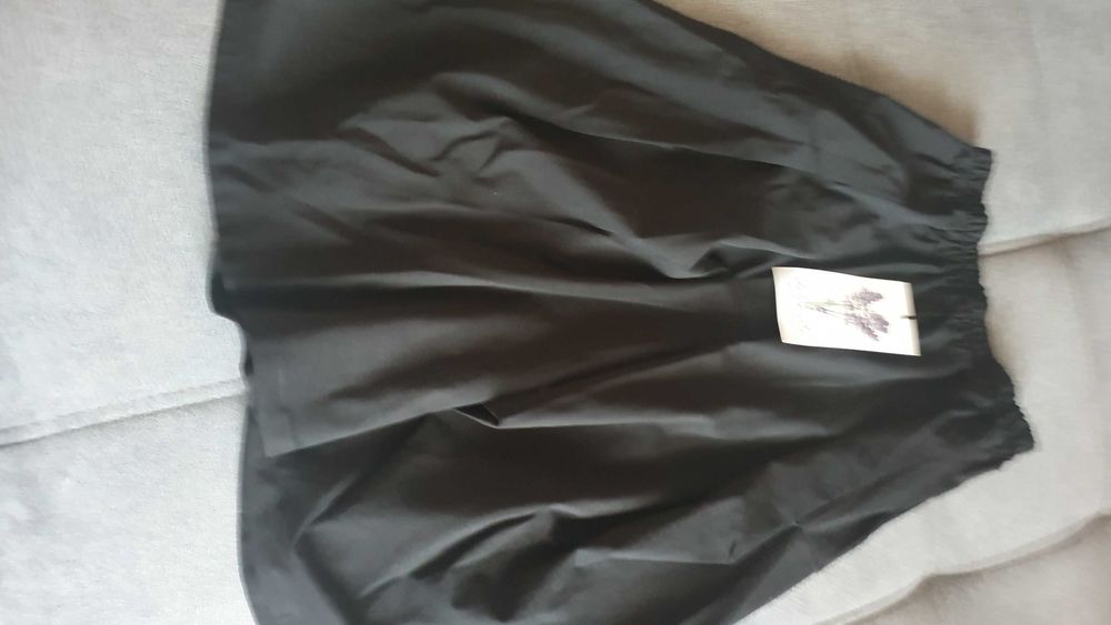 Fusta noua ,neagra  M