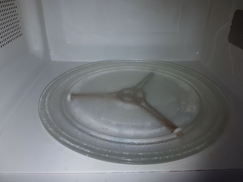 7Продаю микроволновку бу