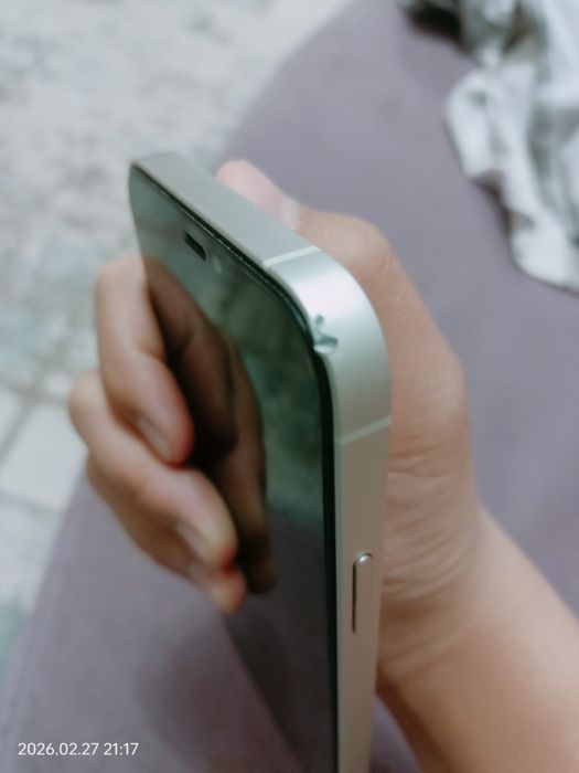 Айфон 12  с каробкой