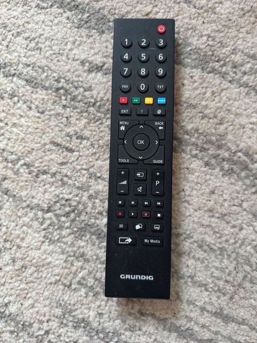 Смарт телевизор Grundig 48 инча без стоика