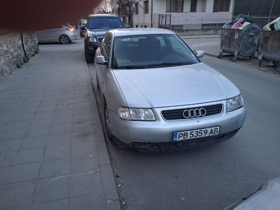 Лека кола AUDI A3Audi Audi 
Model: A3
Двигател: 1.8
Бензин
С летни и з
