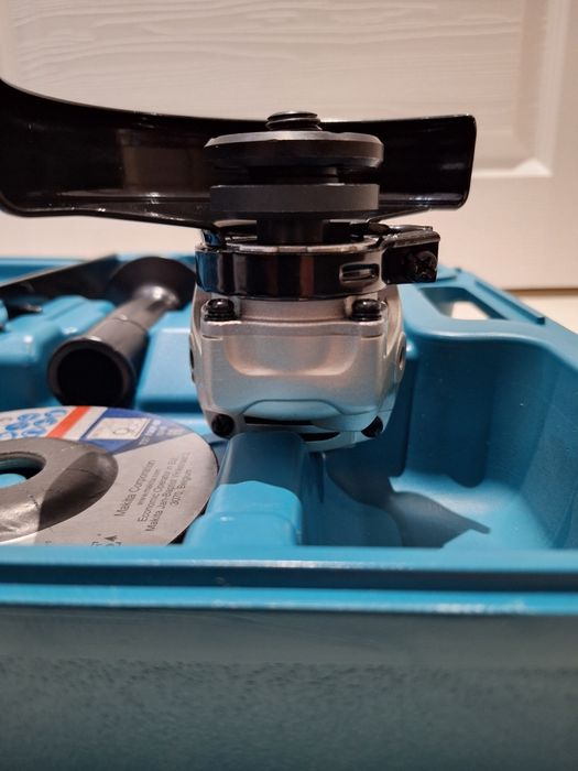 Ъглошлайф MAKITA