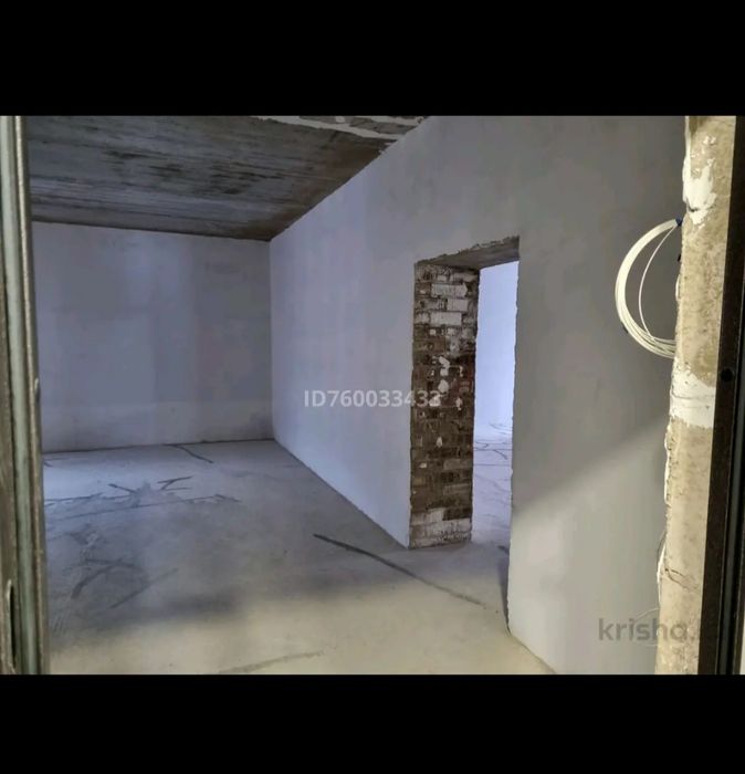 Продается трёхкомнатная квартира