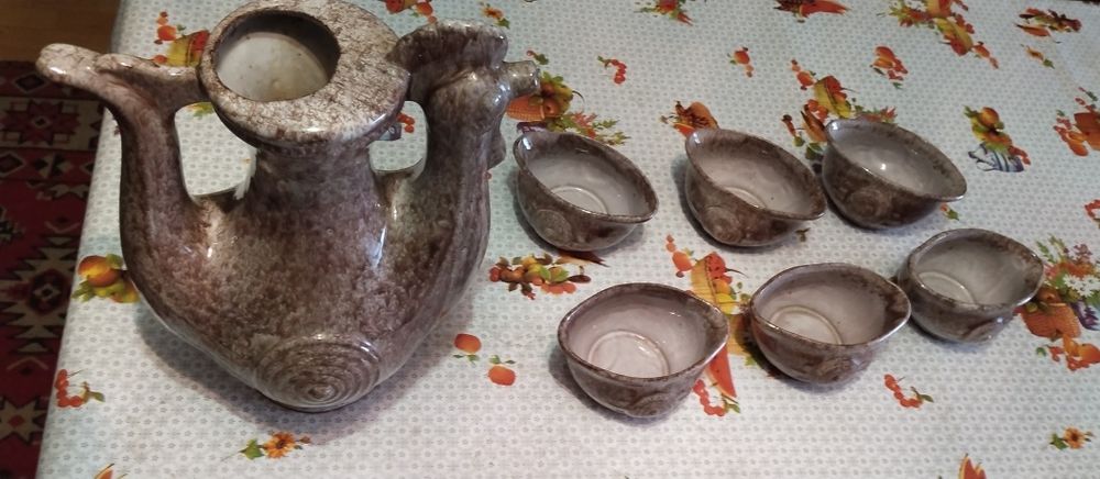 Керамичен комплект Кана с 6 чаши за вино,саке и др. питиета