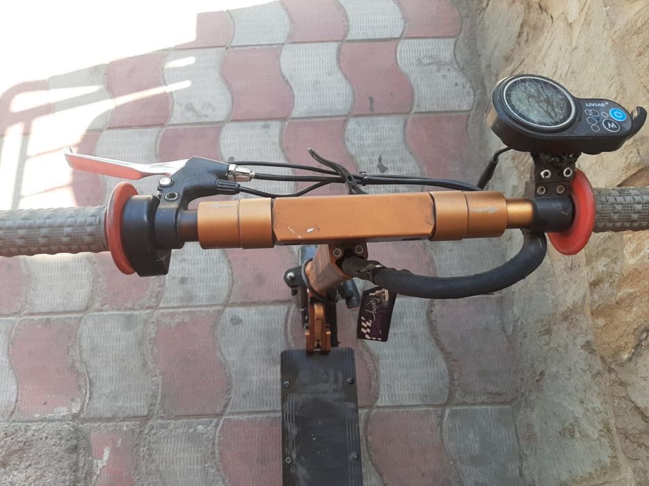 Продам самокат электрический