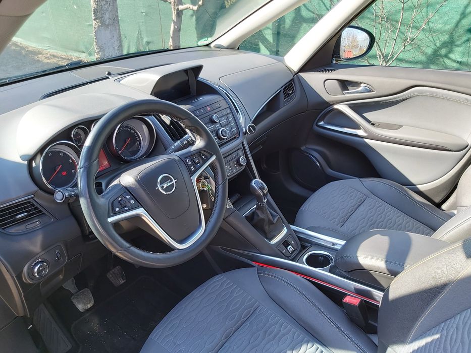 Opel Zafira tourer