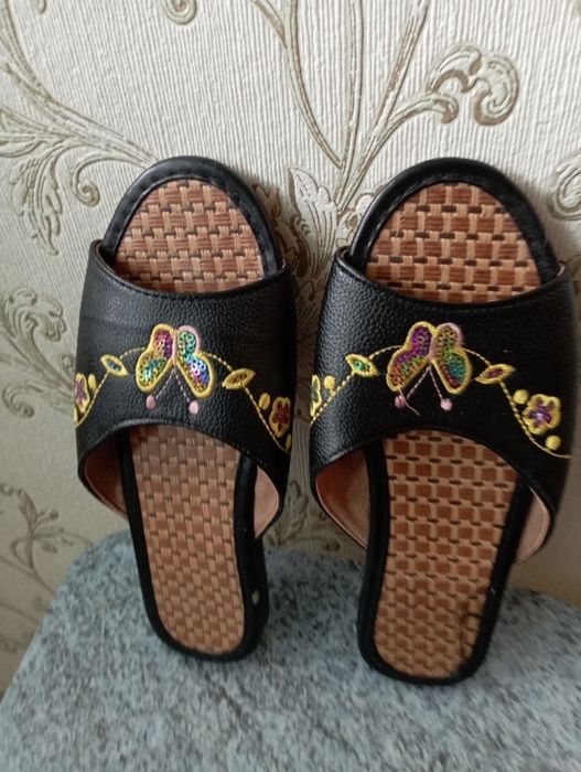 Тапки женские новые