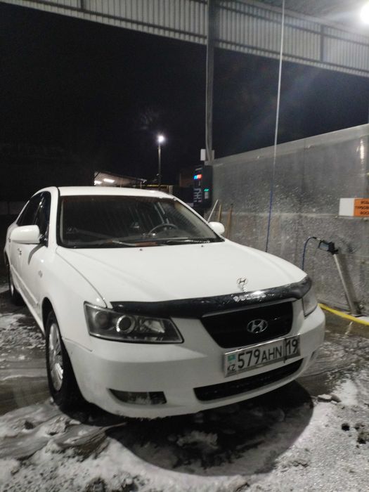 Срочно продаётся Hyundai sanata (2006