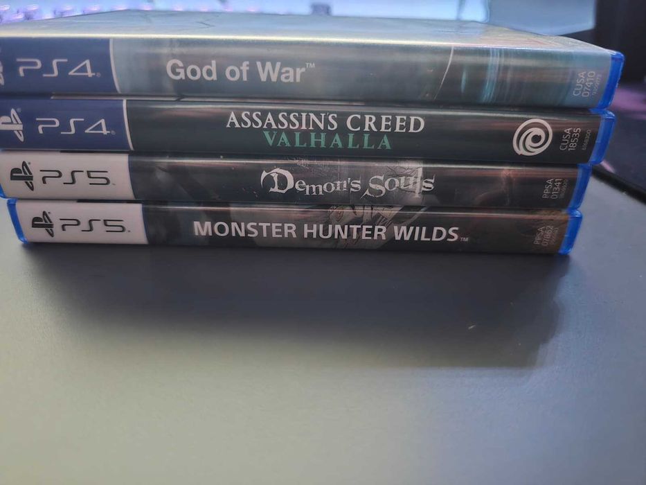 Vand PlayStation 5 Disk, 1Tb, 2Manete+hdd512,Statie Incarcare,4 jocuri