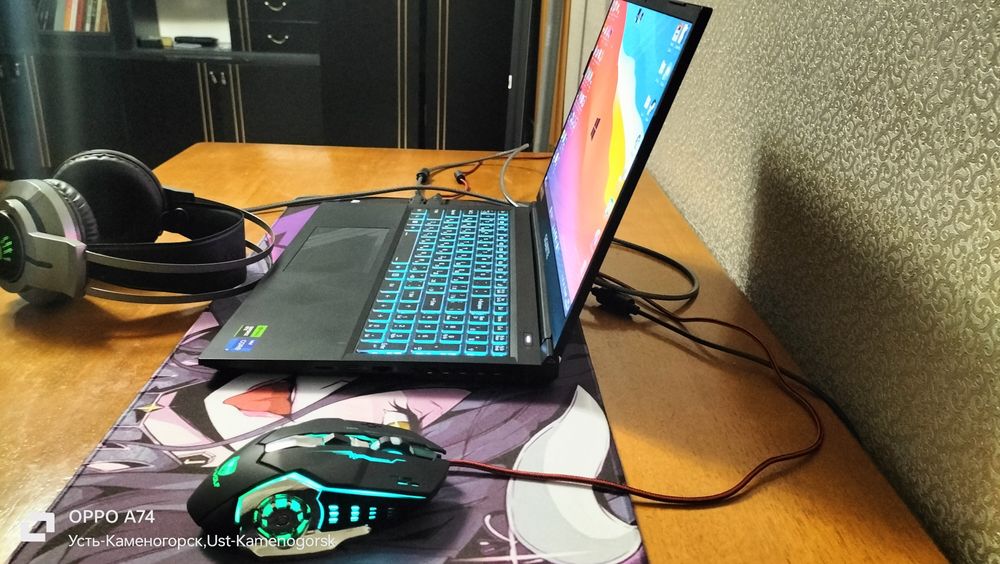 Продается ноутбук в отличном состоянии.