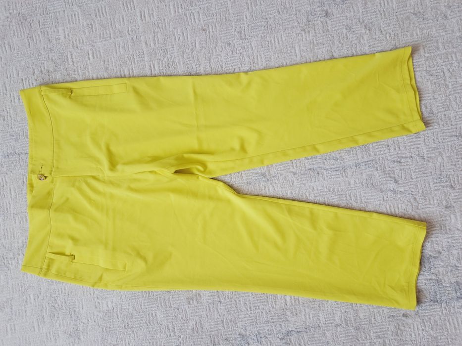 Продаю брюки 7/8за 1000тг