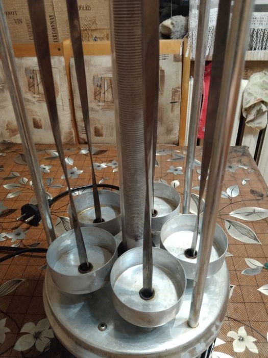 Продам электрошашлычницу