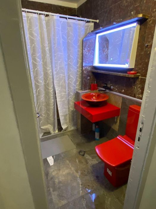 Дава се под наем Четиристаен апартамент в София, Изток - 122 кв.м за 900 € - Снимка #7