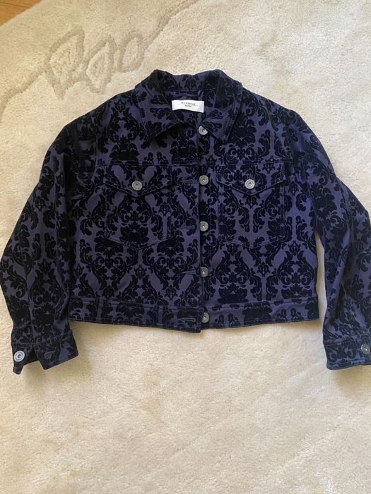 Vând geaca Max Mara