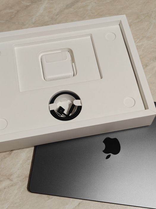 MacBook Pro 14 M5PRO 24/1TB 8 циклов