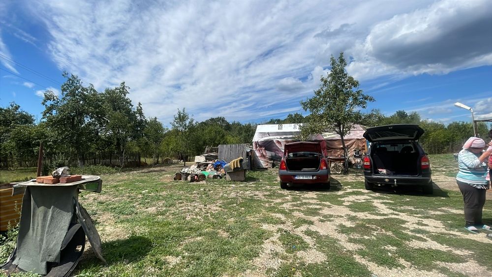 Vând Casă cu teren 3150 mp.aproape de Pitești