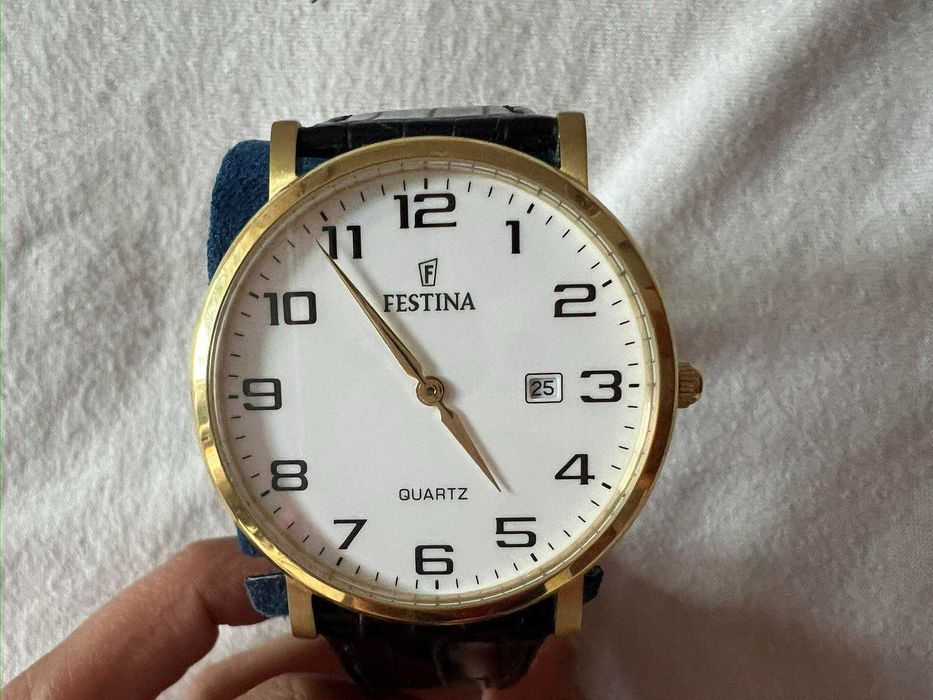 Festina - нов и свеж