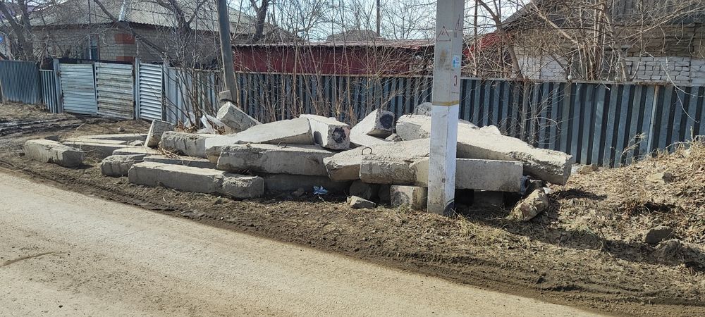 Обломки бетонные