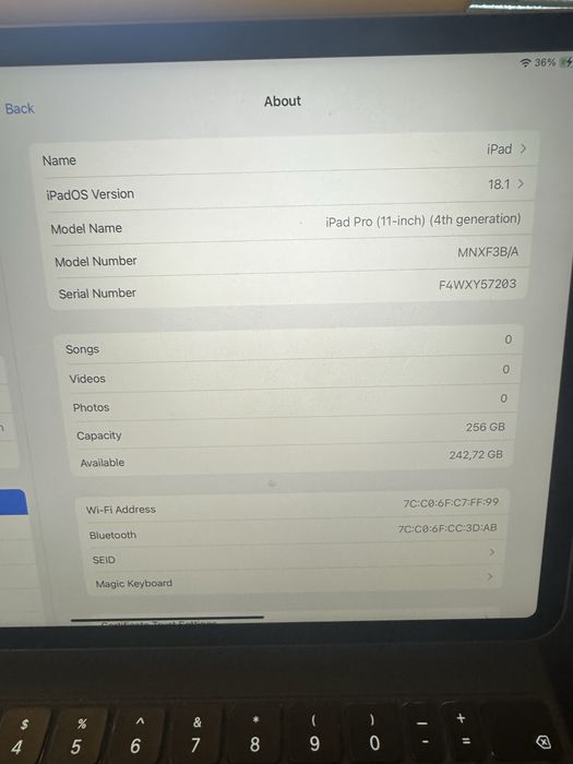 Ipad pro 11 inch 4th gen with magic keyboard and stylus