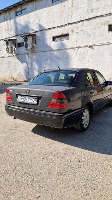 Продам надёжный Mercedes-Benz C220!