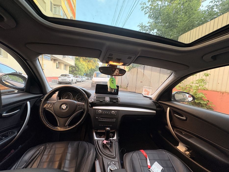 BMW 1 Series 2010 — imagine 3