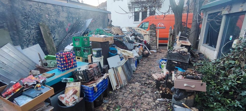 Debarasare Transport mutari relocari demolari decopertari moloz 24/7