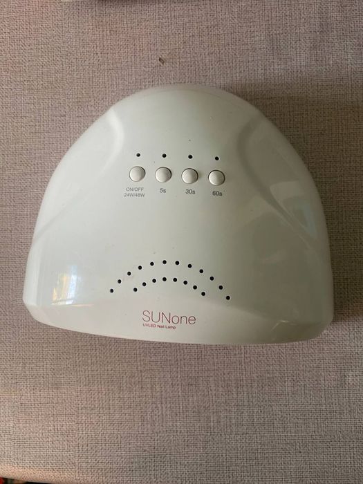 Продается лампа для маникюра