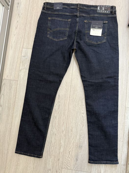 Blugi Tommy Hilfiger