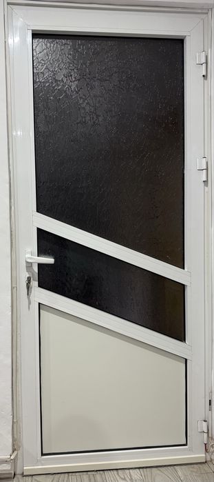 Usi termopan interior