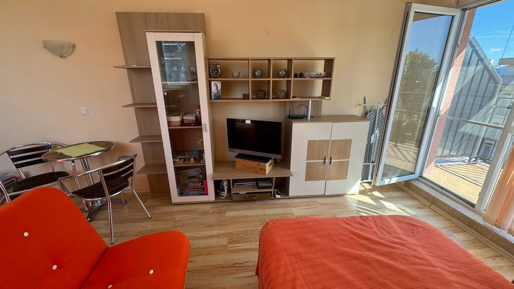 Продава се Едностаен апартамент в к.к. Слънчев бряг - 46 кв.м за 1011 €/кв.м - Снимка #2