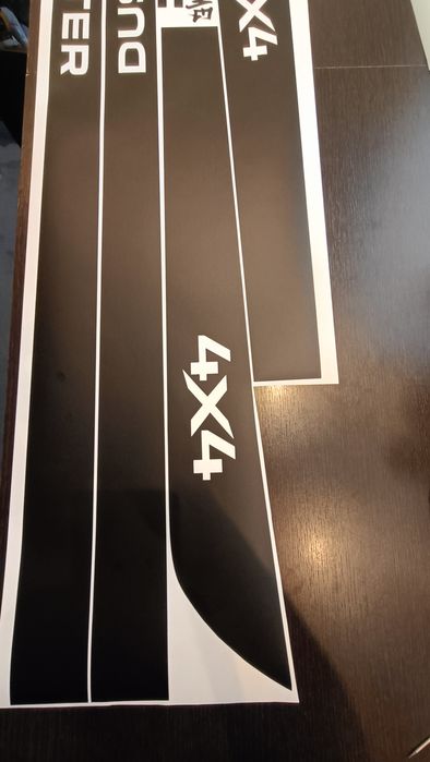 Bandouri (linii sport) autocolant Dacia Duster/Sandero/ Logan