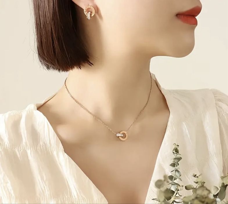 Комплект колие и обеци с 18к златно покритие - Римски цифри